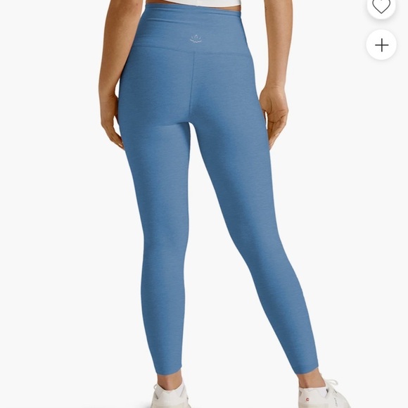 BEYOND YOGA HIGH WAISTED CAUGHT IN THE MIDI 7/8th SKY BLUE LEGGINGS - Picture 3 of 12